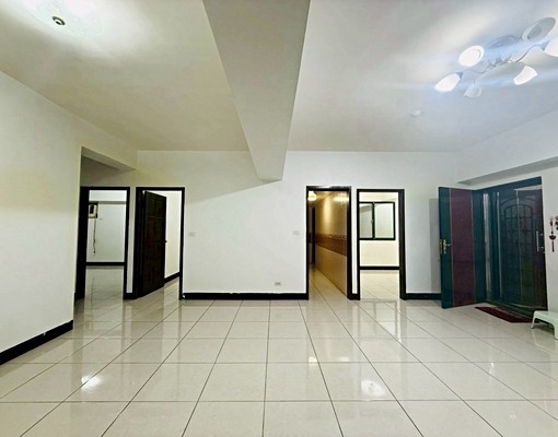 蘆洲🚄租補戶籍🌟平車可租🌟垃圾代收🗑️空間寬敞🌟 - Image 2