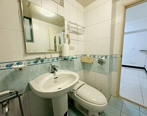 蘆洲🚄租補戶籍🌟平車可租🌟垃圾代收🗑️空間寬敞🌟 - Image 14