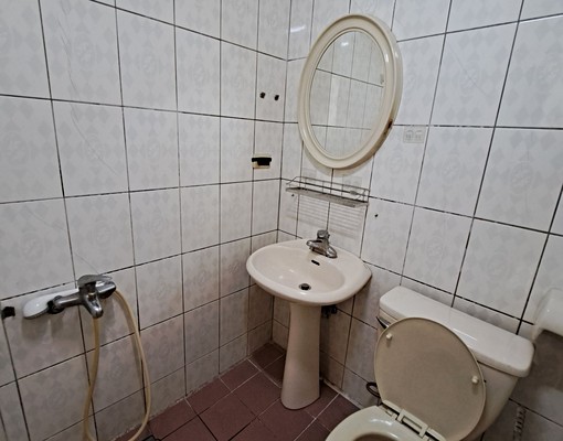 意志力P/免仲&租補/太平洋百貨商圈大套房獨洗曬 - Image 5