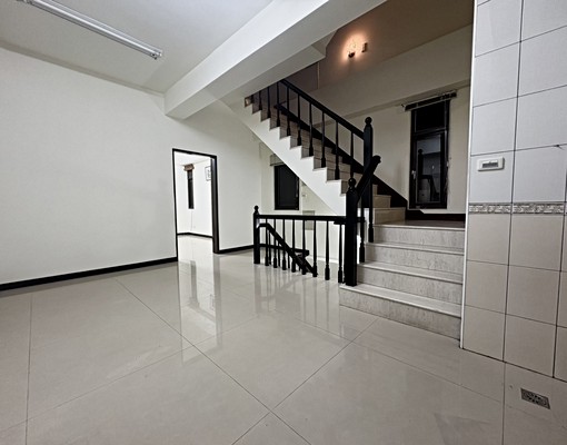 可營登✨整棟地下1F~4F✨店住皆可✨ - Image 8