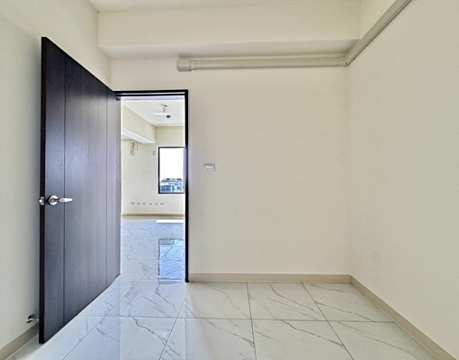 南科橋頭園區｜岡山高醫｜樂購廣場｜2+1房平面車位 - Image 9