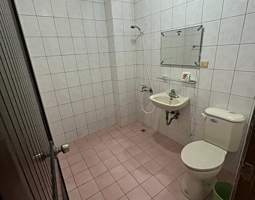 西區🚀一中 綠園道 中國醫 SOGO短租半年🉑談🉑租補 - Image 7