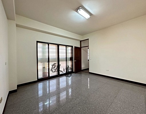 『啟富DN❤️』五權南一街透天別墅🔥大樓租金換租整棟透天 - Image 2