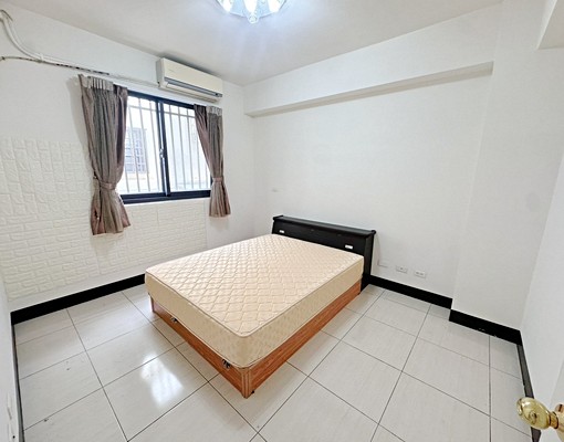 新光田醫院旁💖沙鹿秒殺整棟透天🉑租補🉑養寵✨汽車停兩台 - Image 14