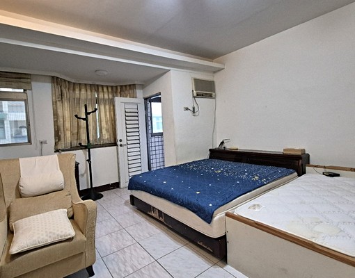 近中科大學，沙鹿整棟透天超大間5房前院停車 - Image 5