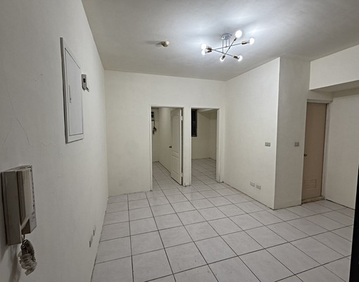 租青海創世紀兩房一廳(近家樂福,逢甲夜市)(可申請租屋補貼) - Image 2