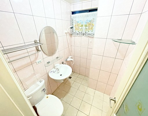 稀有釋出💖雙租屋補助✨台電計價✨衛浴開窗✨絕美採光✨逢甲 - Image 8