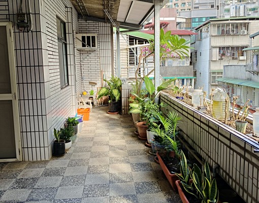 頂溪捷運站走路3分鐘/頂加大陽台/溫暖小居/限女 - Image 4