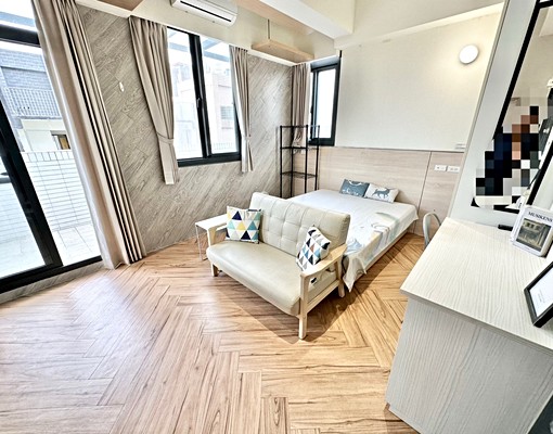 近台體✨貓貓的家🐈進出式貓砂盆✨貓跳台✨陽台獨洗曬✨機車位 - Image 1