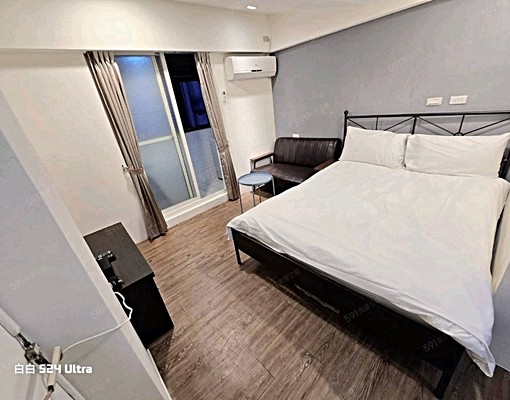 近中山站溫馨獨立雙人陽台採光佳可代收垃圾大空間 - Image 1