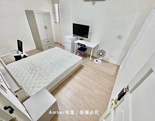 每天想著你💖可租補可貓木地板大空間💖機車位 - Image 1