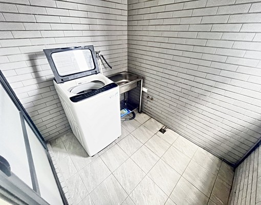 可租補🔥獨洗獨曬💖系統櫃✨室內機車位✅乾溼分離/近74 - Image 8