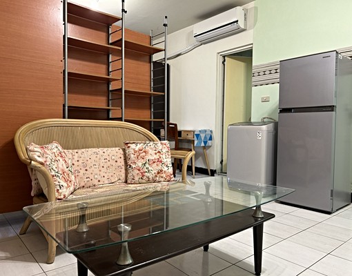 近文山特區，澄清路，陽明路商圈，鬧中取靜，生活機能佳 - Image 1