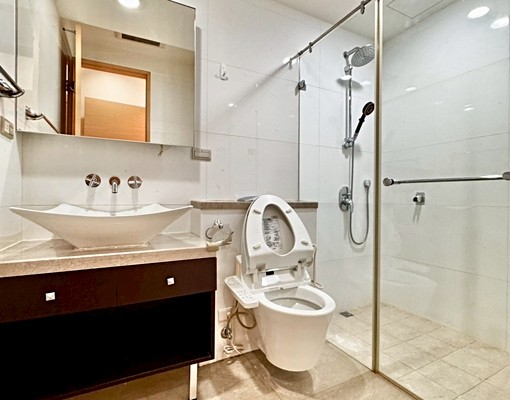 🔥西區┃漂亮大四房+雙平面車位┃傢俱家電全配┃稀有釋出✨✨ - Image 10