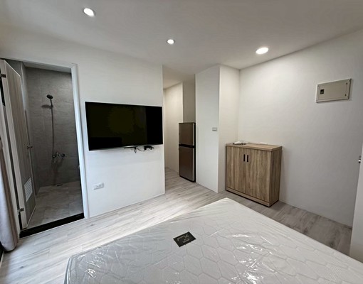 『全新』大里藝術廣場旁採光套房有陽台即將滿租~ - Image 4