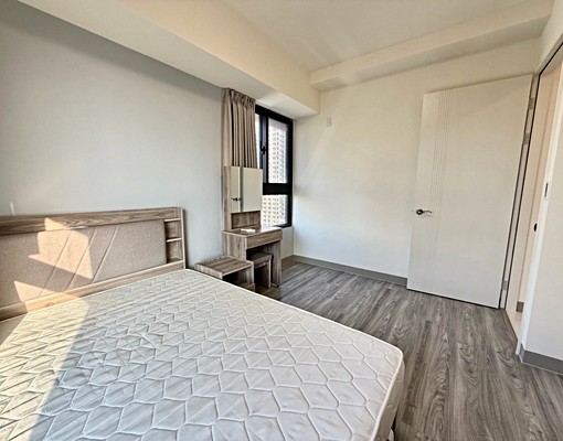 近國十高鐵新光左營巨蛋商圈自由市場 - Image 7