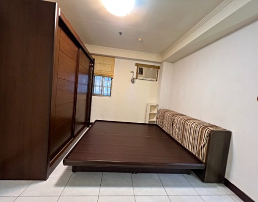 中山路中山國小愛買武陵高中旁3房車 - Image 5