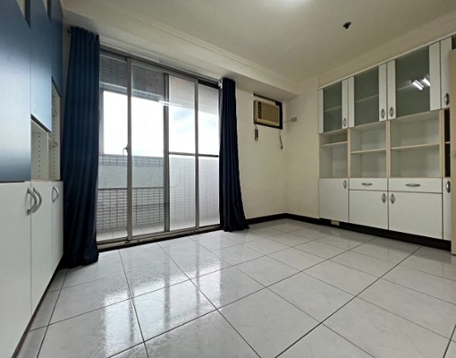 中山路中山國小愛買武陵高中旁3房車 - Image 9