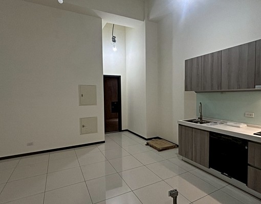 客運園區全新挑高1樓｜可住辦可營登可隔間夾層｜歡迎企業承租 - Image 4