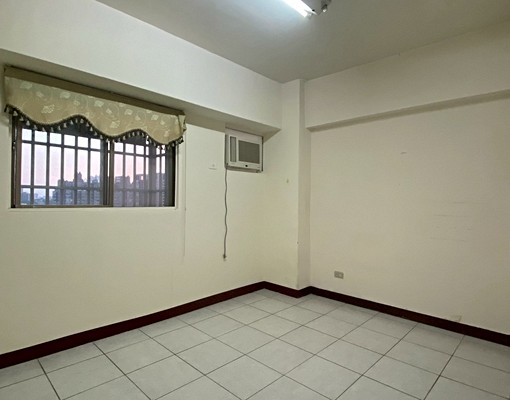 【土帝公社宅】永康熱門地段大四房家具可附 - Image 5