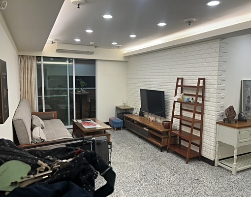 領袖村--高樓景觀亮麗2房 - Image 1