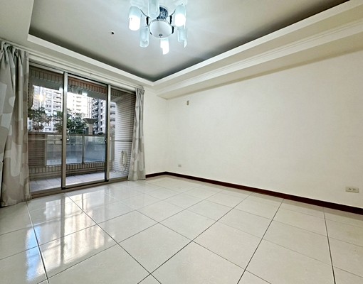 三峽遠雄風呂三房+車位_屋況乾淨_對面全聯 - Image 4