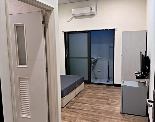 前金大陽台套房出租 - Image 11