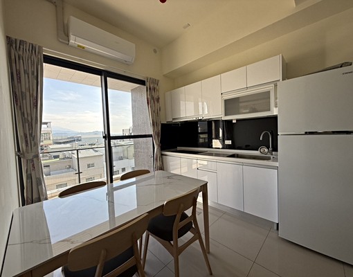 斗六石榴2房車位華廈 - Image 1