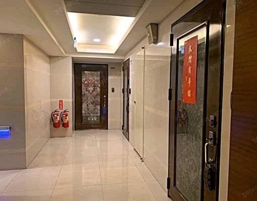 屋主自租~中山國小站1分鐘~屋齡輕~三面採光~廁所有窗 - Image 8