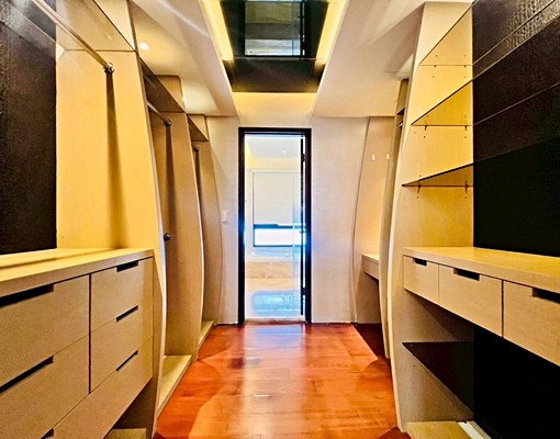 大墩豪宅🌟🉑報稅戶籍租補#專人管理丨專屬更衣間丨雙車位 - Image 1