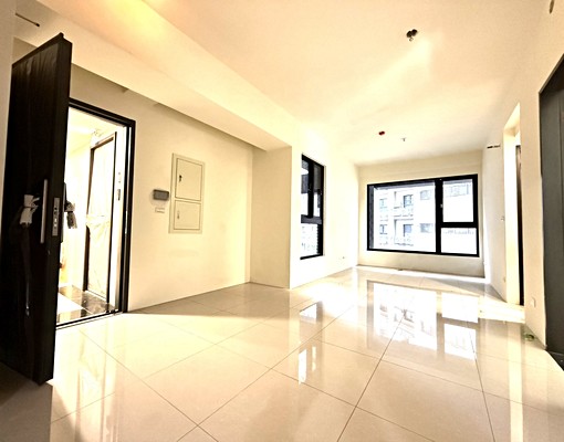 【遇見】全新剛交屋方正2房車~家樂福商圈 - Image 1