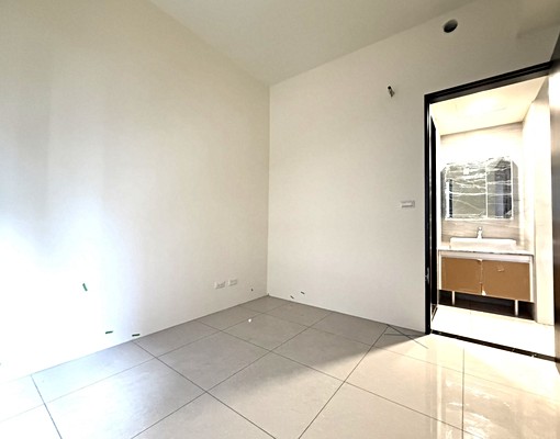 【遇見】全新剛交屋方正2房車~家樂福商圈 - Image 3