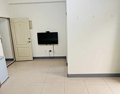 寶山路~近園區.清交大*獨立陽台大套房 - Image 3