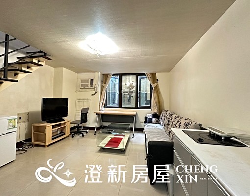 ✨巨城旁｜樓中樓/台水/台電/含管/二樓挑高兩米不壓迫 - Image 1