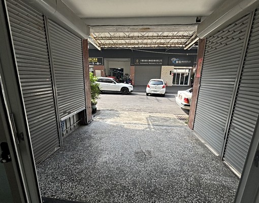 尊信🆕中正南路大透天可停雙車四房可租補可寵免仲介費!!! - Image 3