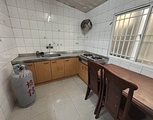 尊信🆕中正南路大透天可停雙車四房可租補可寵免仲介費!!! - Image 5