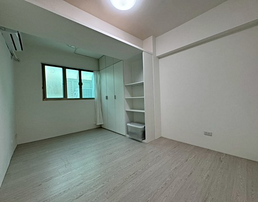 大墩國中小三房車位露臺戶,可租補入戶籍,租金含管理費,價可議 - Image 9