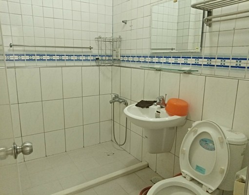 🐇可租補🐇免服務費｜近二苓市場｜優質公寓一樓 - Image 8