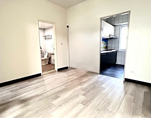 「租」R16新左營站3房 - Image 4