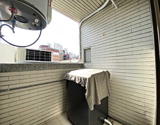 北區透天電梯大坪數套房-可租補-同棟多間可看 - Image 9