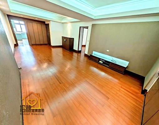 西屯區│台灣大道旁│稀有一房一廳│台水電 - Image 1