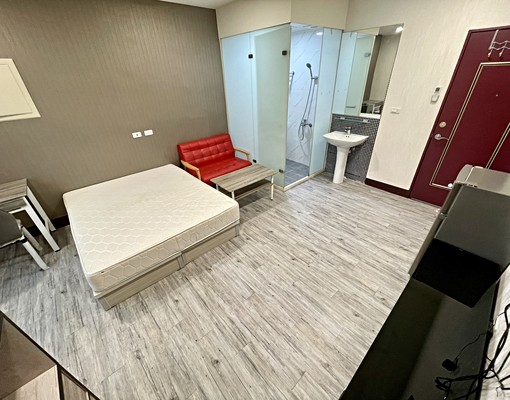 可租補✨近逢甲中央公園✨質感裝潢✨獨洗陽台✨室內機車位 - Image 3