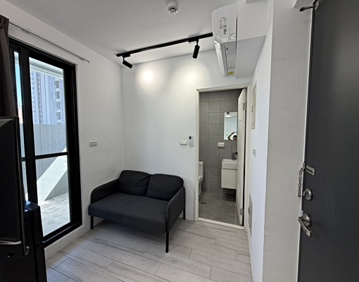 全新完工單戶層電梯陽台獨洗代收近捷運 - Image 4