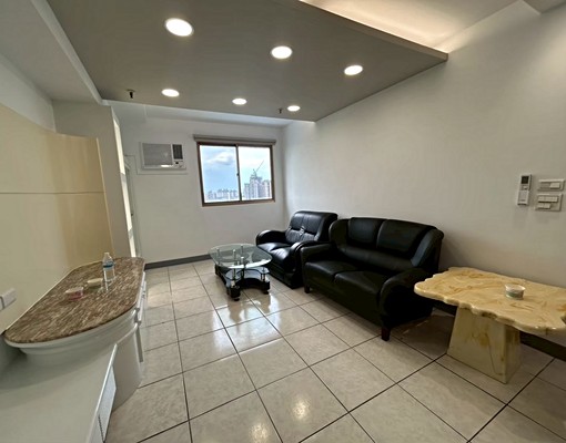 中平特區機能完善裝潢2房車 - Image 2