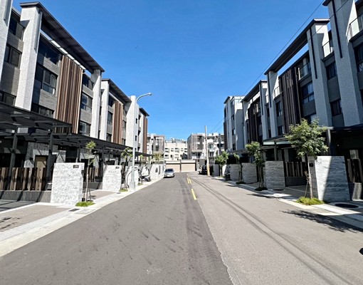 沙鹿鹿陽國小旁雙車別墅 - Image 2