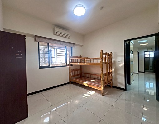 D社宅/中路特區精緻4房車/交流道2分鐘可補助 - Image 5