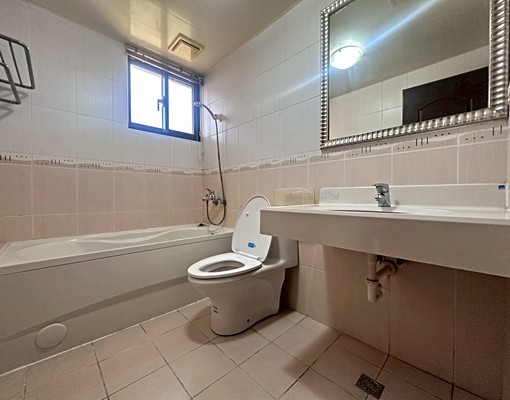 D社宅/中路特區精緻4房車/交流道2分鐘可補助 - Image 9