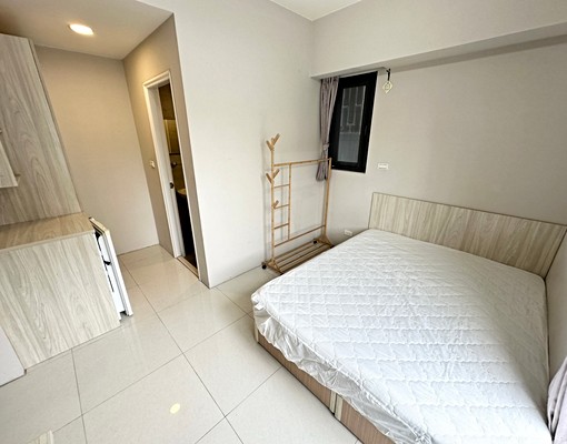 可養貓。陽台。獨立洗衣機 - Image 3