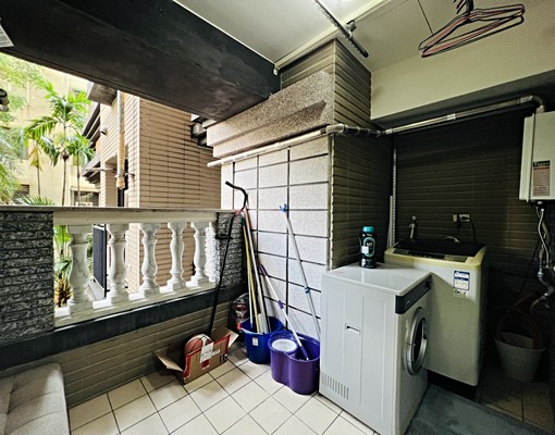 優質社區"園上園"2房,近七張商圈、新店交流道 - Image 4