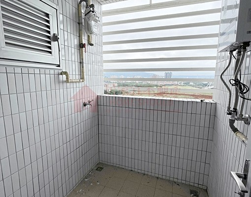 獨家專租｜宏普有逸天｜挑高4米2工業風裝潢三房 - Image 9